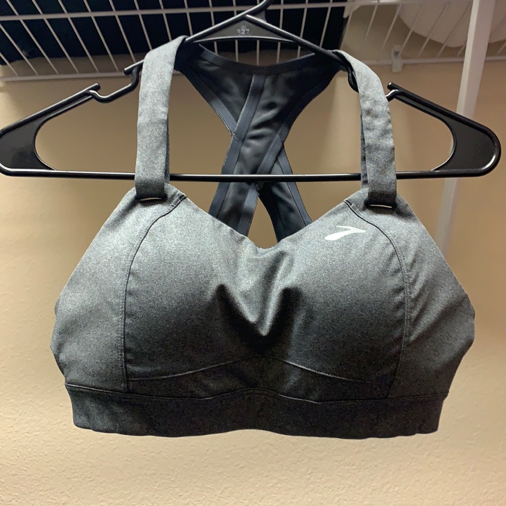 Brooks sports bra